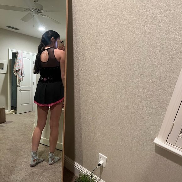 Figure Skating Free Shipping! Perform Dress by Chloe Noel Black Pink size small - Picture 6 of 6